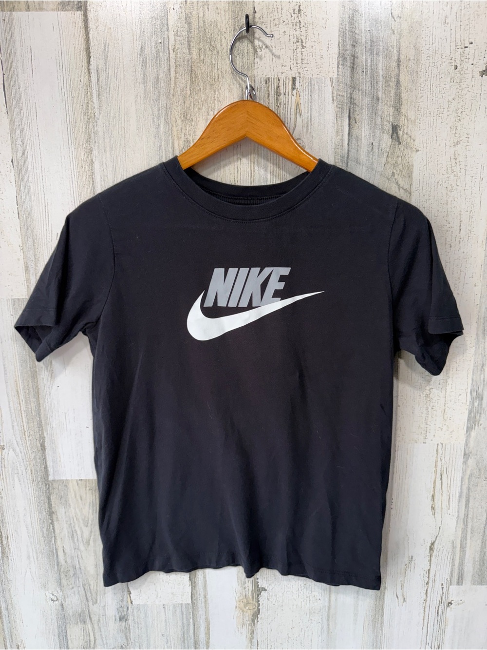 Nike Black Graphic Logo Tee Youth XL Swoosh